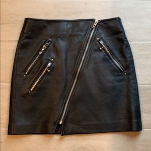 BlankNYC Black Mini Skirt with Zipper Details